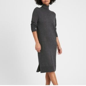 Banana Republic 100% Merino Wool Grey Turtleneck Sweater Midi Dress - Medium